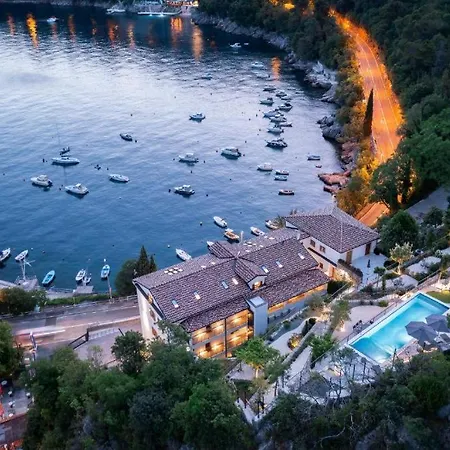 Mare Sano 2 Bedroom #9 With Pool Apartment *