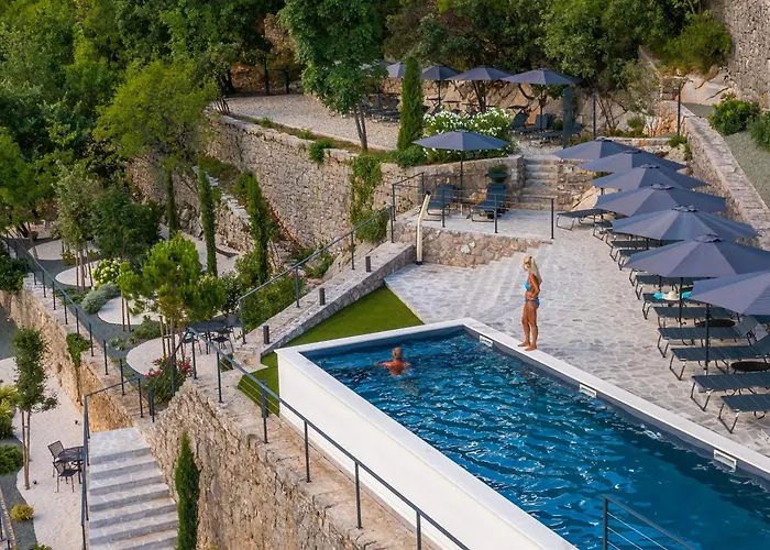 Mare Sano 2 Bedroom #9 With Pool By Irundo אופטיה