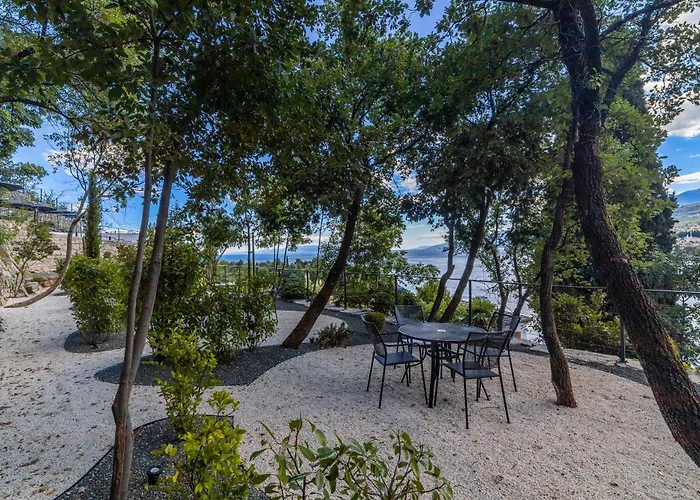 Mare Sano 2 Bedroom #9 With Pool By Irundo